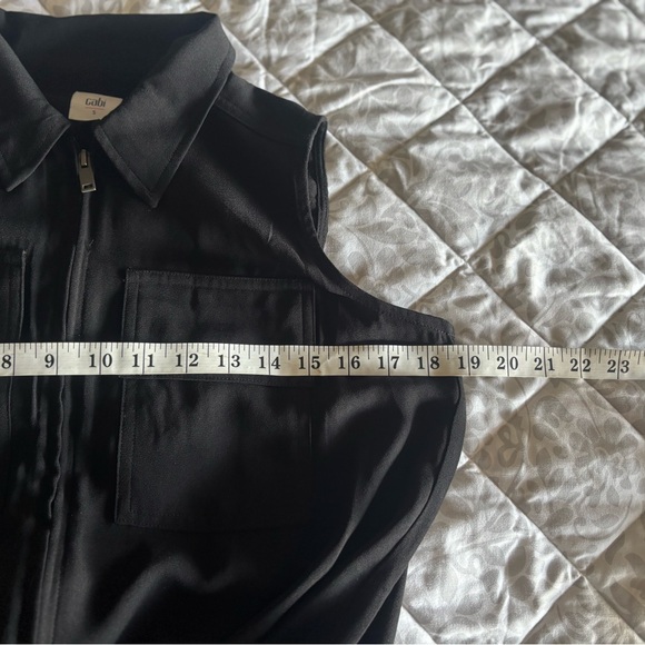 Cabi 5944 Caper Jumpsuit - Picture 6 of 10